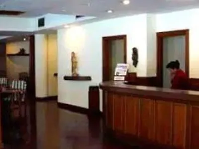Thamada Hotel Yangon 2*,